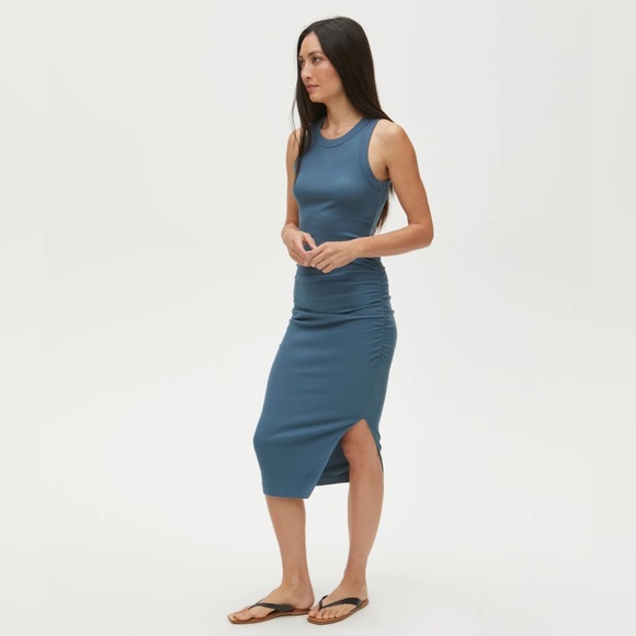 Ribbed midi dress with slit - Picture 1 of 8